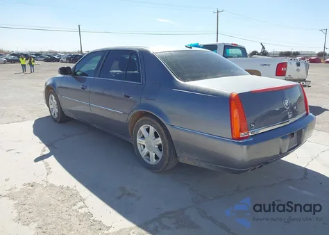 2007 Cadillac Dts V8 z USA, uszkodzony, nr VIN 1G6KD57Y57U185691